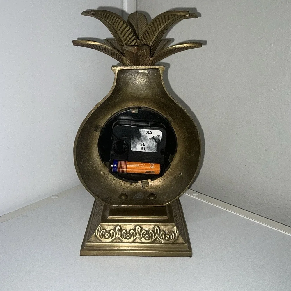 Vintage Brass Pineapple Clock 8.5